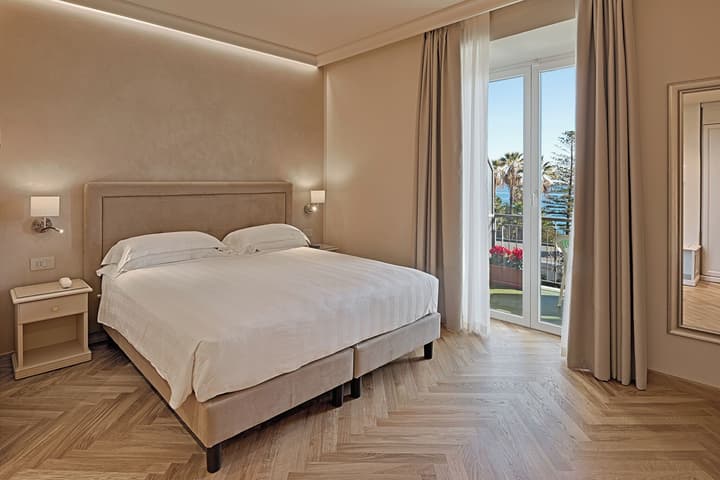 Hotel Paradiso