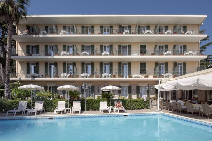 Hotel Paradiso