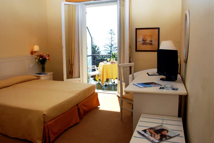 Hotel Paradiso
