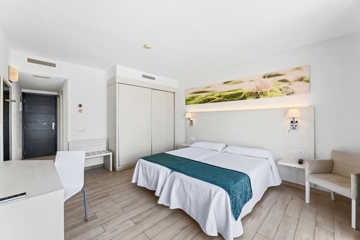 THB Flora Aparthotel