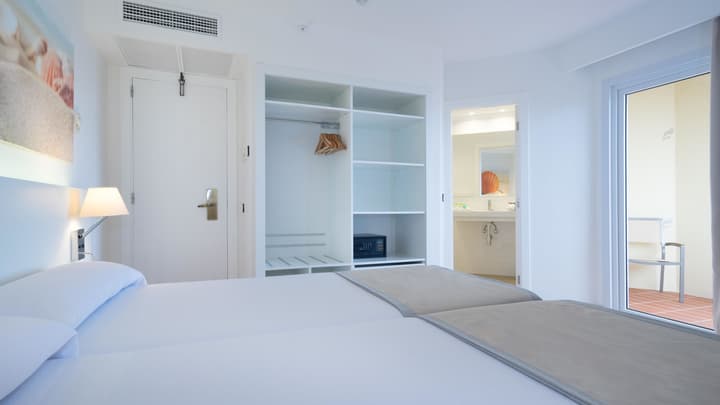 Hotel THB María Isabel - Adults Only