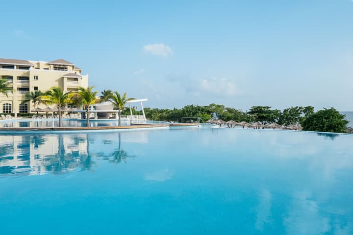 Iberostar Waves Rose Hall Beach - All Inclusive