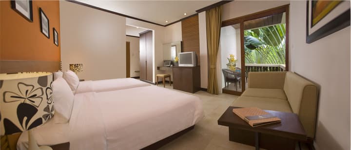 Thai House Beach Resort