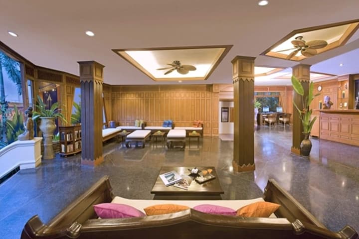 Thai House Beach Resort