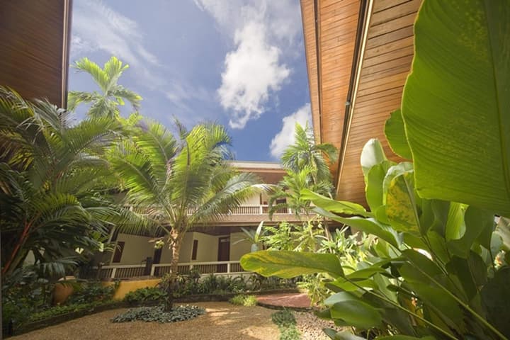 Thai House Beach Resort