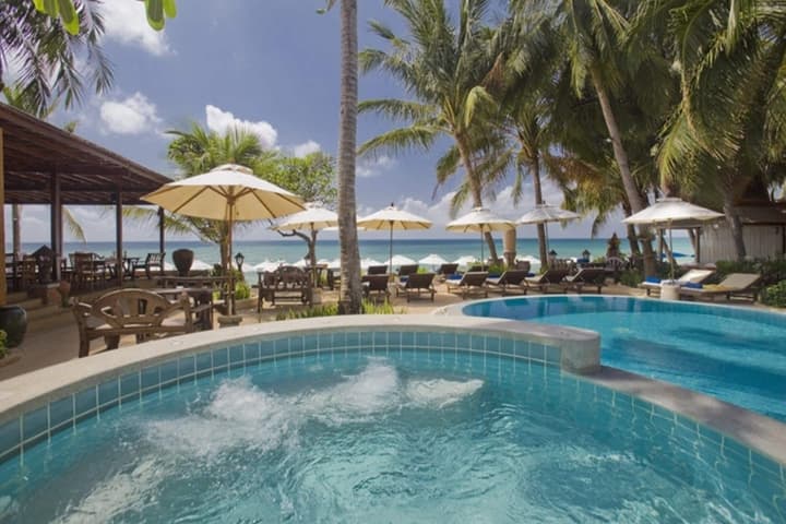 Thai House Beach Resort