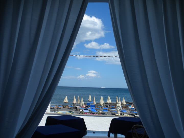 Arathena Rocks Hotel