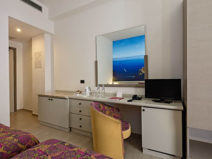 Hotel Antares
