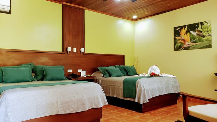 Volcano Lodge Hotel & Thermal Experience