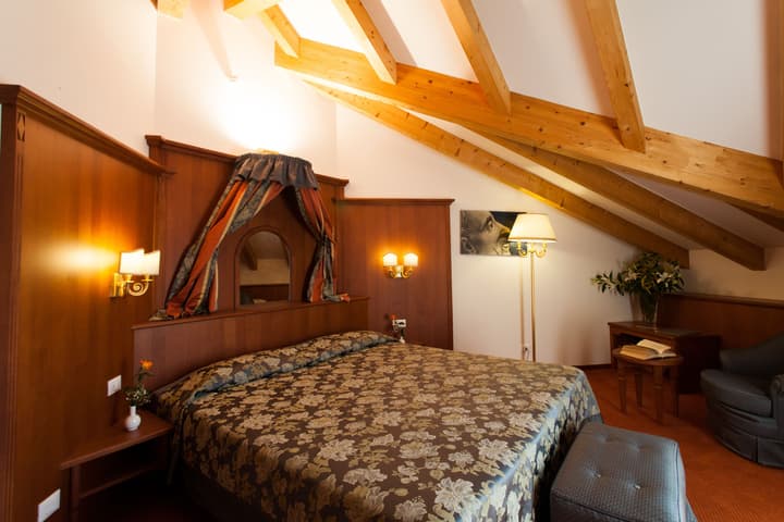 Sartori's Hotel