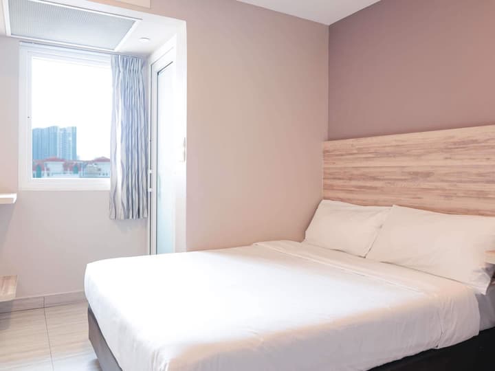 ibis budget Singapore Clove