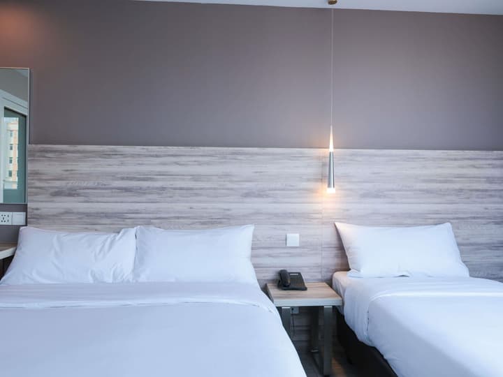 ibis budget Singapore Clove