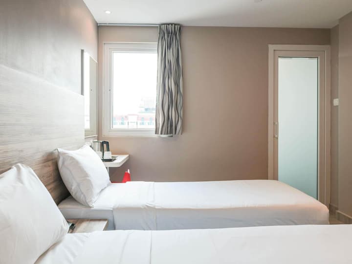 ibis budget Singapore Clove
