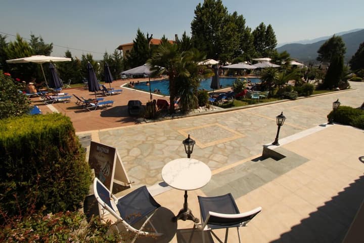 Famissi Eden Hotel