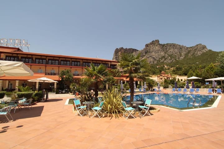 Famissi Eden Hotel