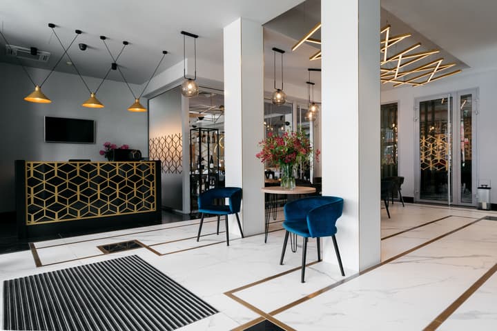 Hotel Apis