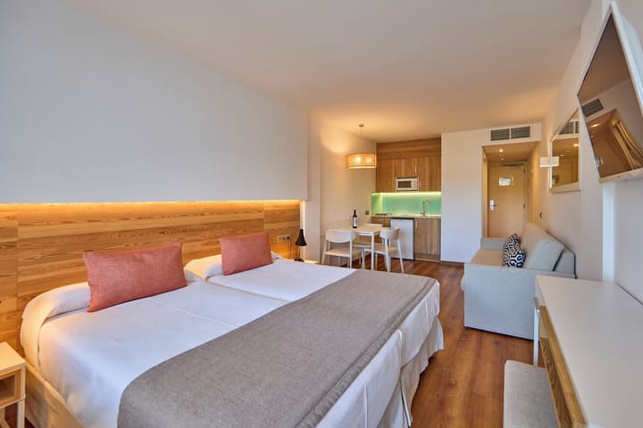 Aparthotel Ponent Mar