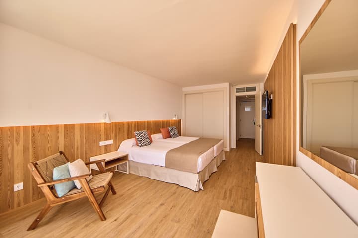 Aparthotel Ponent Mar