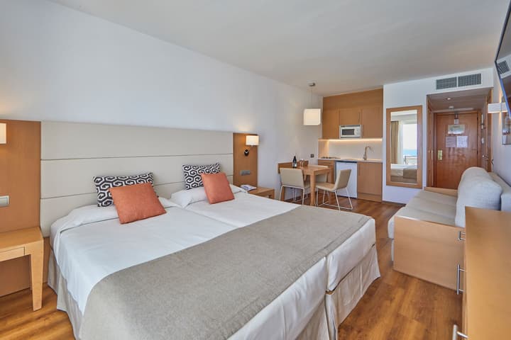 Aparthotel Ponent Mar