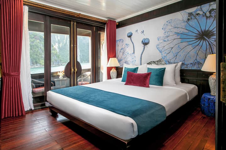 Bhaya Halong Cruises