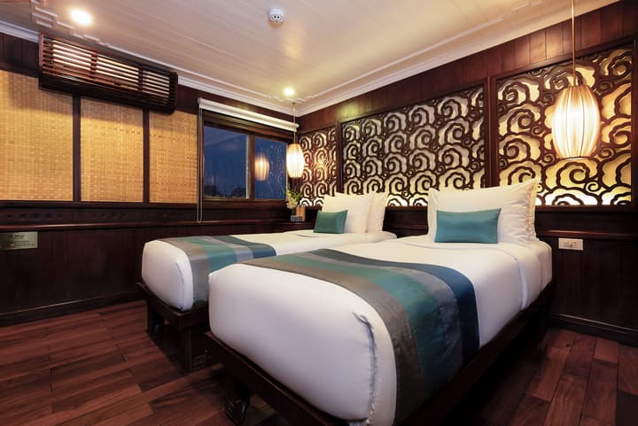 Bhaya Halong Cruises
