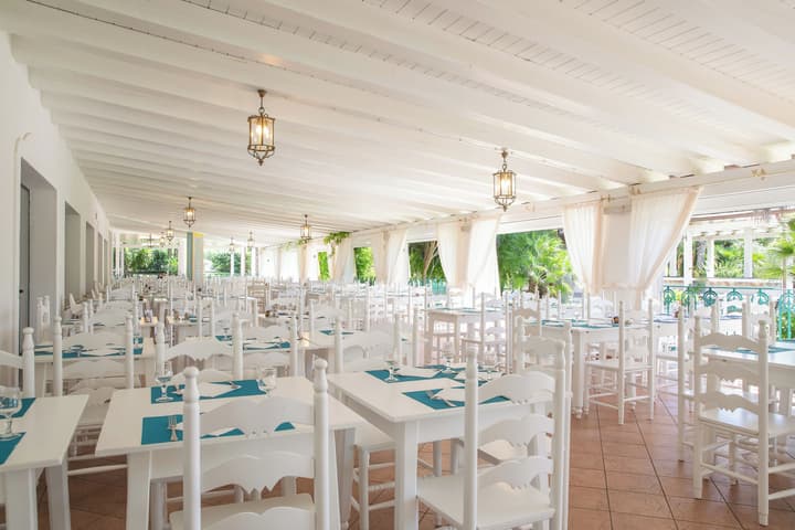 Club Hotel Marina Beach