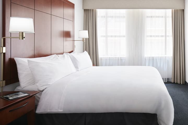 Central Loop Hotel