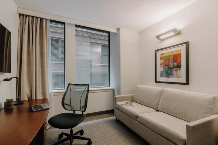 Central Loop Hotel
