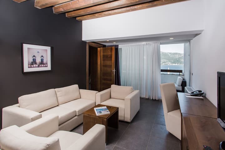Avala Resort & Villas