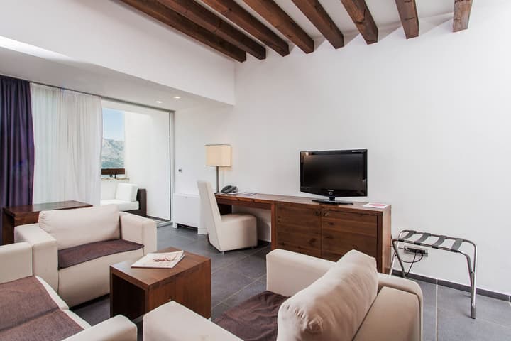 Avala Resort & Villas