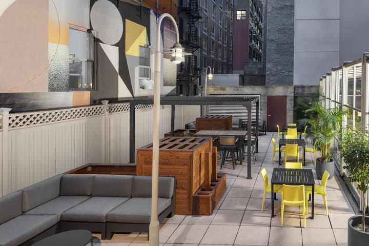 voco Times Square South New York, an IHG Hotel