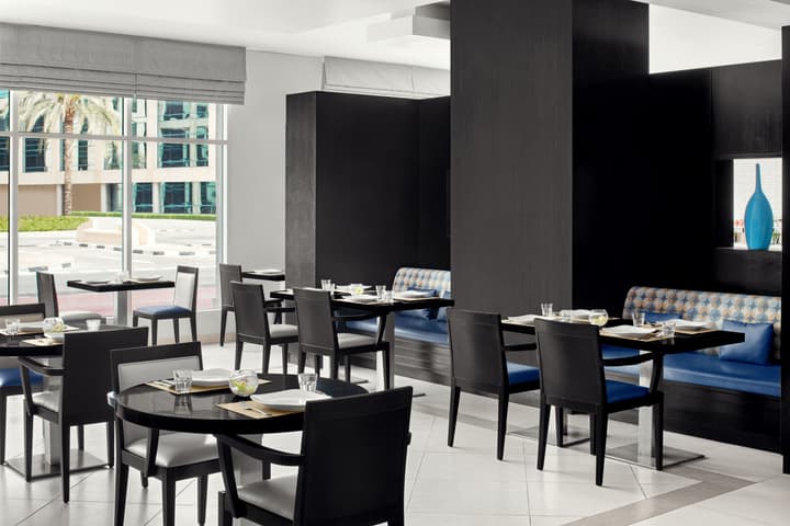 Holiday Inn Express Dubai Safa Park by IHG