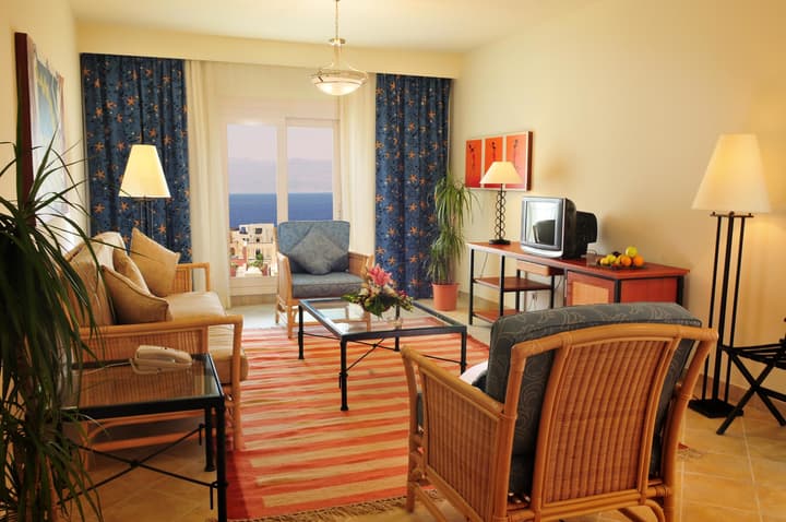 Marina Plaza Hotel, Tala Bay