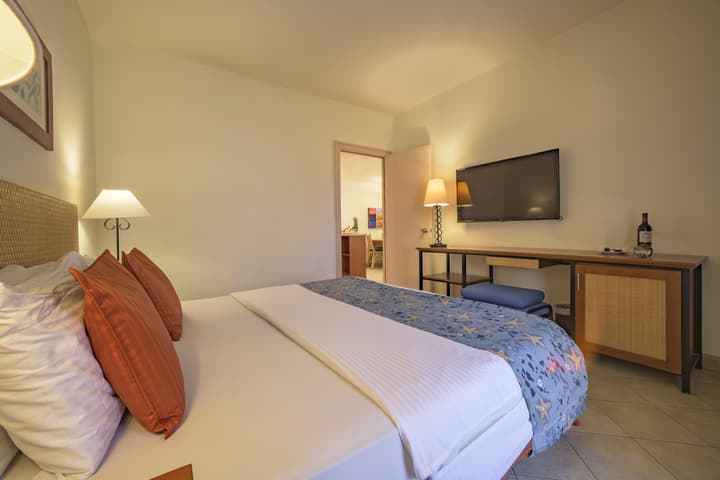 Marina Plaza Hotel, Tala Bay