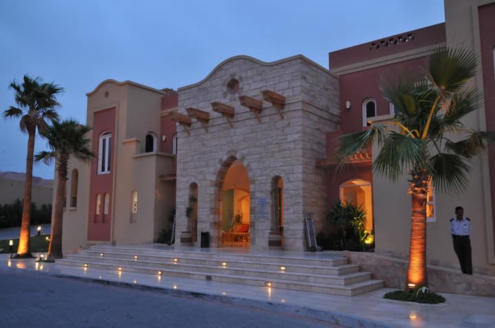 Marina Plaza Hotel, Tala Bay