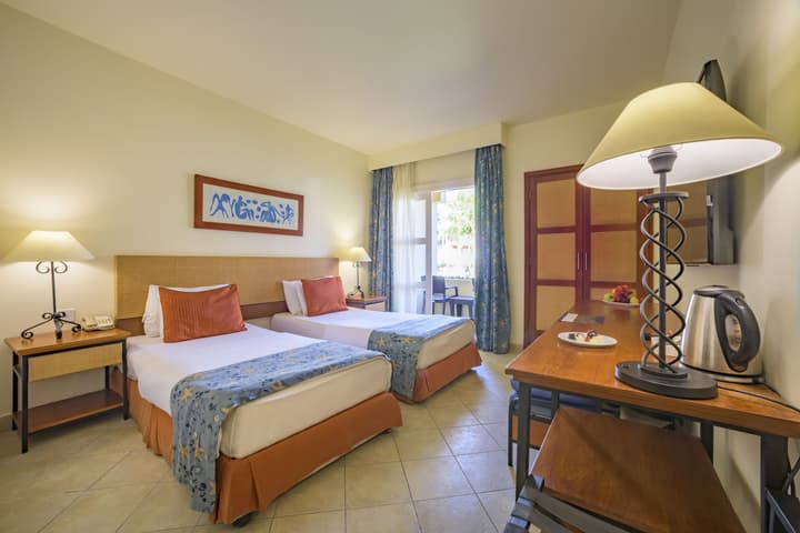 Marina Plaza Hotel, Tala Bay