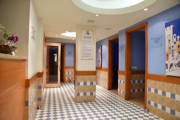 Marina Plaza Hotel, Tala Bay