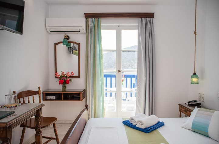 Adonis Hotel Naxos