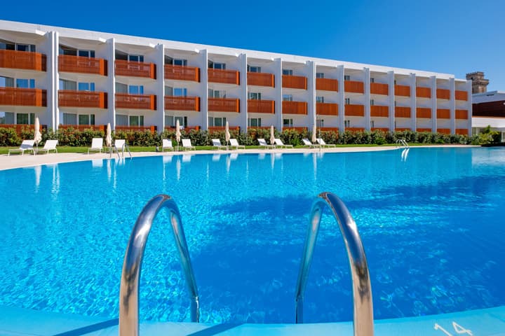 Malibu Foz Hotel - La Maison Younan