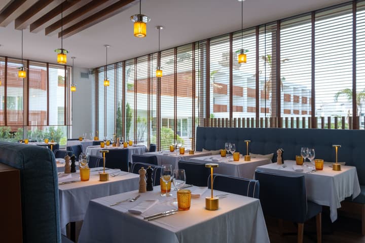 Malibu Foz Hotel - La Maison Younan
