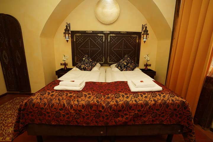 Hotel Villa Oriental & Restaurant by ANS