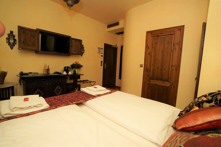 Hotel Villa Oriental & Restaurant by ANS