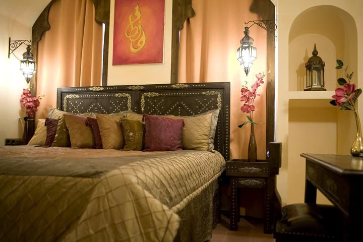 Hotel Villa Oriental & Restaurant by ANS