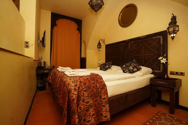 Hotel Villa Oriental & Restaurant by ANS