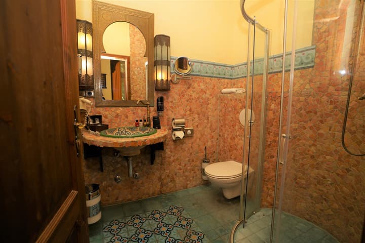 Hotel Villa Oriental & Restaurant by ANS