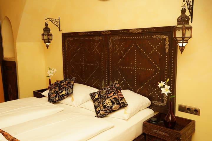Hotel Villa Oriental & Restaurant by ANS