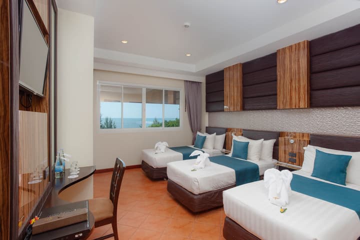 Royal Beach Boutique Resort & Spa