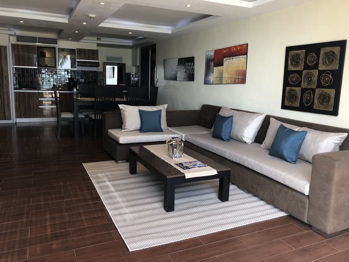 Royal Beach Boutique Resort & Spa