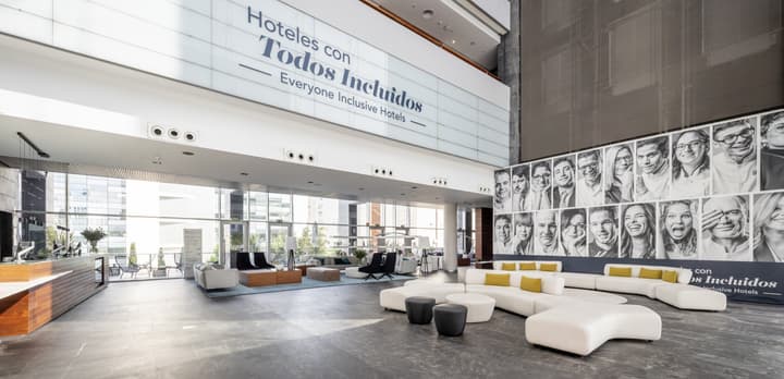 Hotel ILUNION Atrium