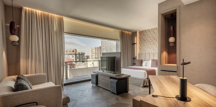 Hotel ILUNION Atrium